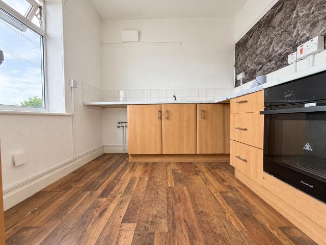 Apartment for rent in Black Lake, Hill Top