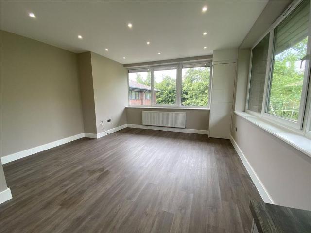 Apartment for rent in Fleet, Hart