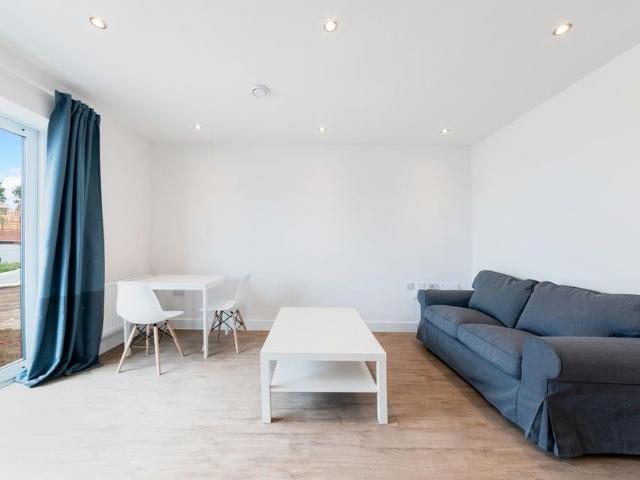 Apartment for rent in Spring Park, Luton