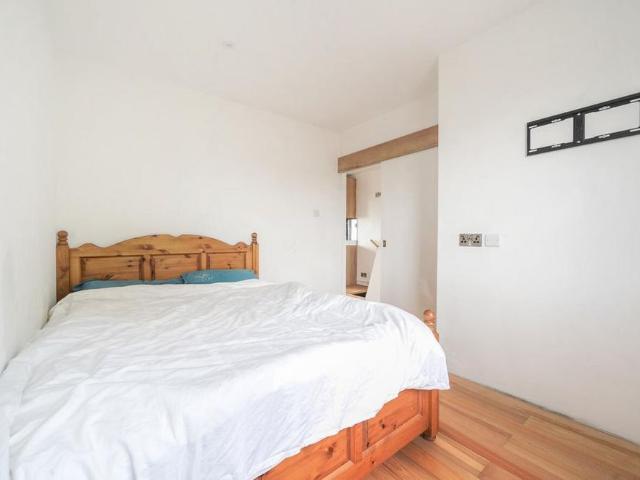 Apartment for rent in Fishersgate, West Sussex