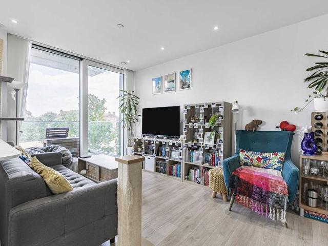 Apartment for rent in Woodberry Down, Greater London