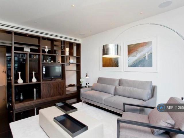 Flat for rent in Lyons, Greater London