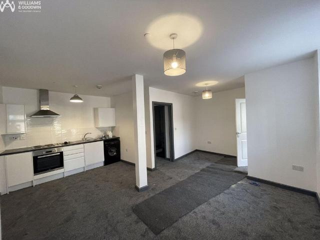 Flat for rent in Deiniolen, Wales