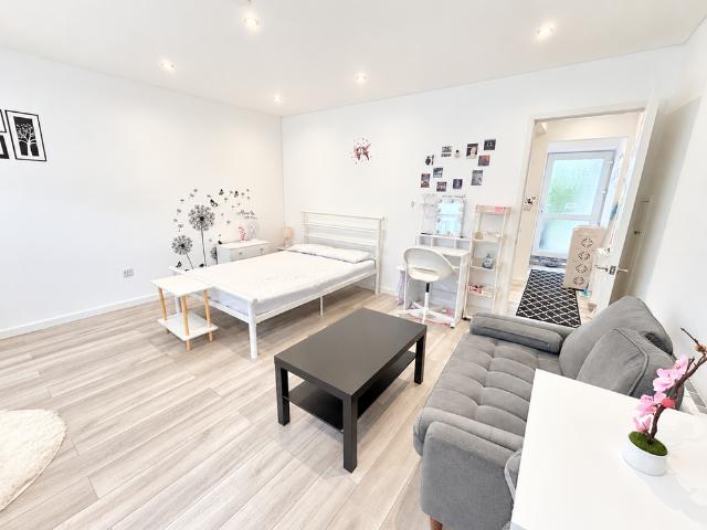 Apartment for rent in Beaufort, Wales