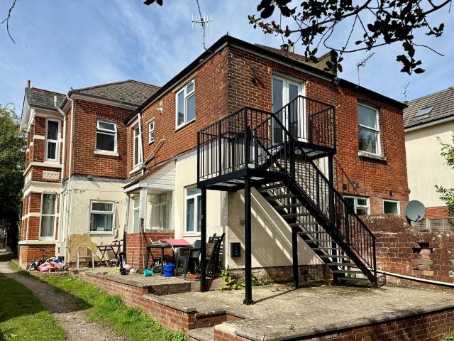 Flat for rent in Aldermoor, City Of Southampton