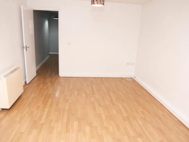 Apartment for rent in Illogan Highway, Cornwall