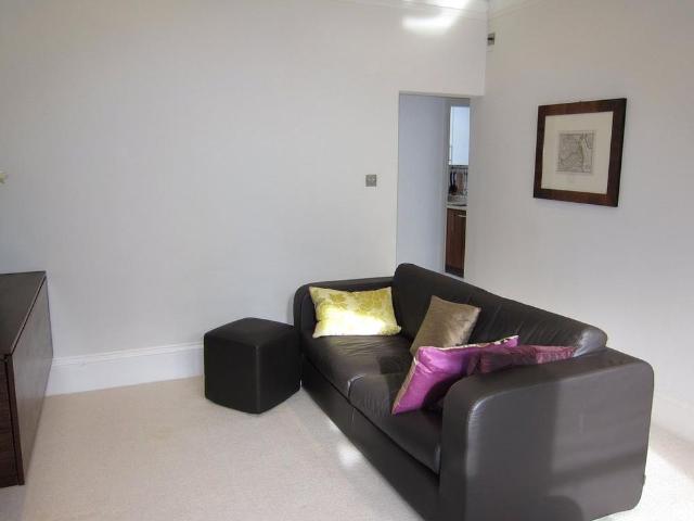 Apartment for rent in St Margarets, Greater London