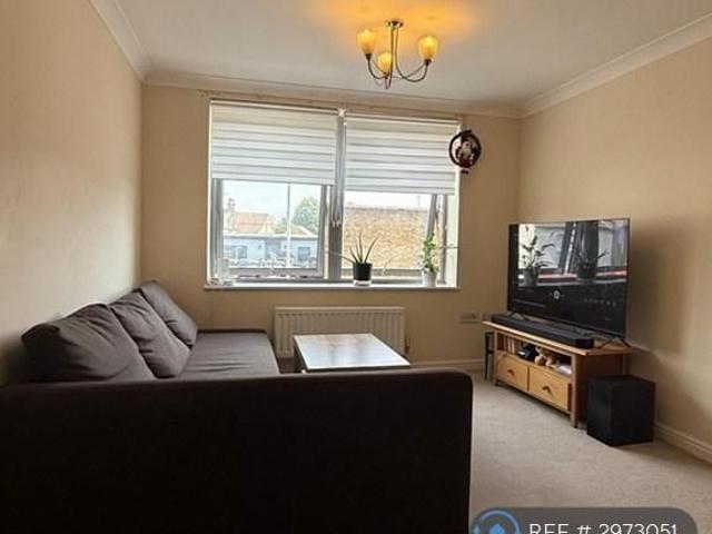 Apartment for rent in Holywell Estate, North Watford