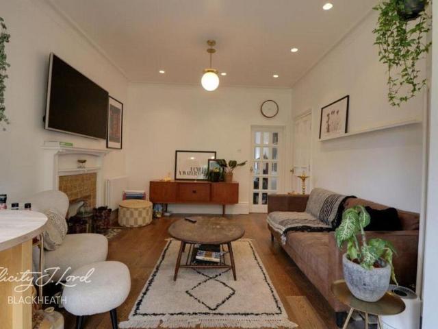 Apartment for rent in Shooters Hill, Greater London