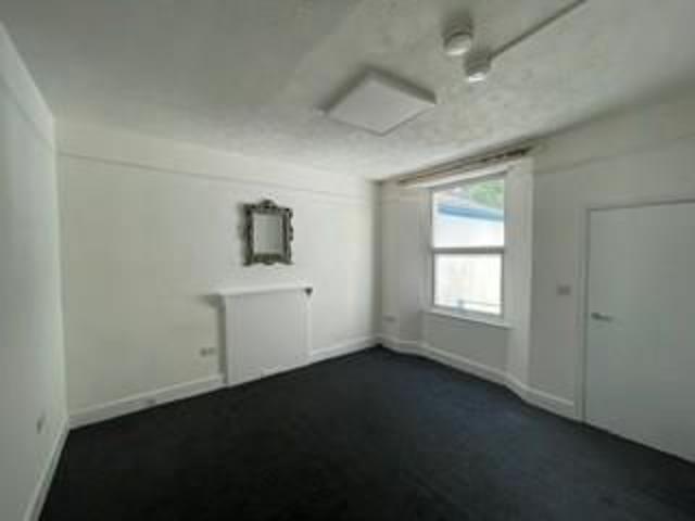 Apartment for rent in Upton, Babbacombe