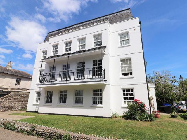 Flat for rent in Worthing, West Sussex
