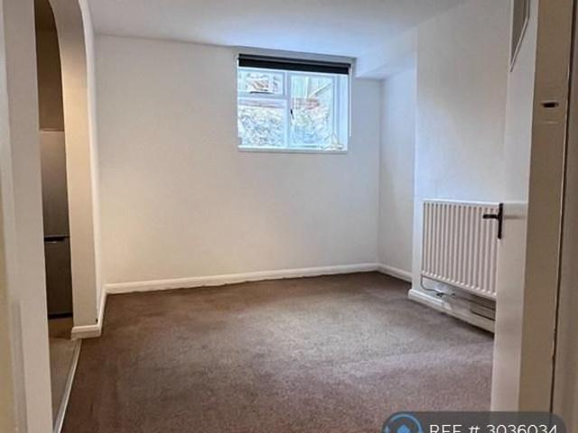 Apartment for rent in St James, Sandown Park