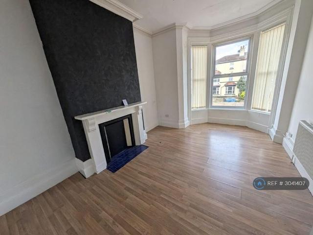 Apartment for rent in Meols Cop, Southport