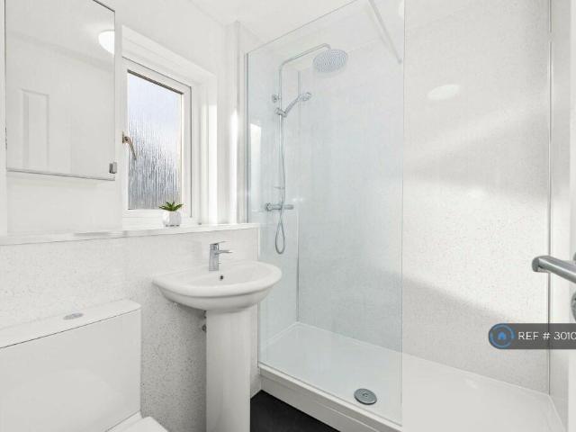 Flat for rent in Antonshill, Scotland