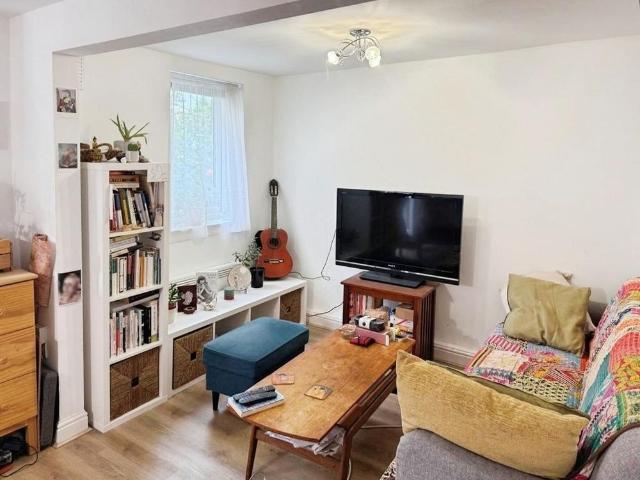 Apartment for rent in Ben Rhydding, Bradford