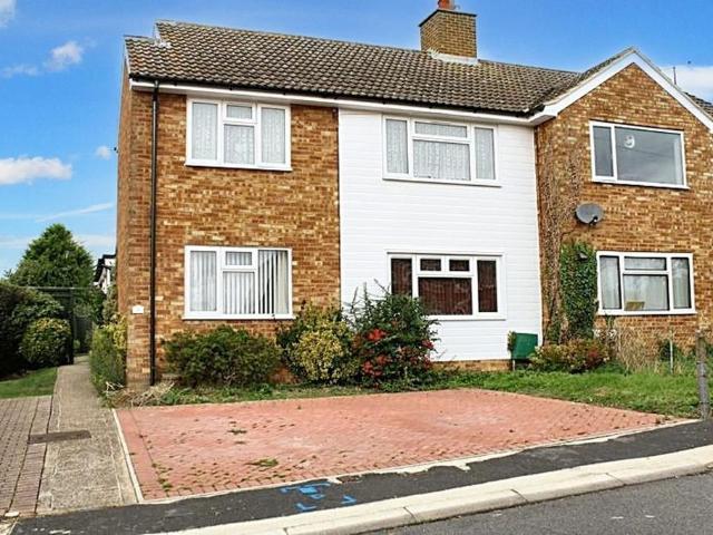 Flat for rent in Long Crendon