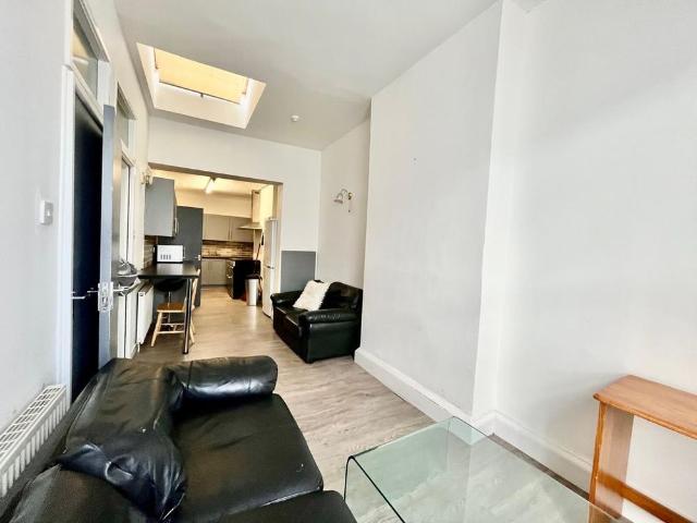 Apartment for rent in Milverton, Green Close