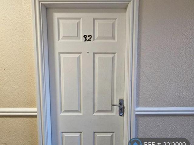 Flat for rent in Andertons Mill, Lancashire