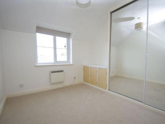 Apartment for rent in Holywell Estate, North Watford