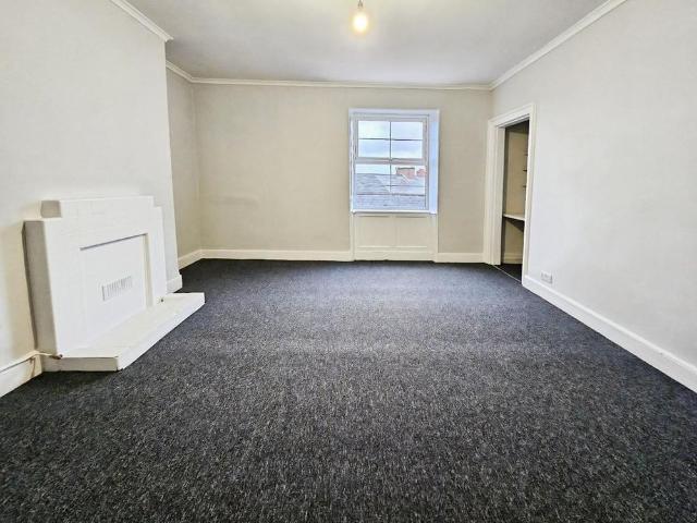 Apartment for rent in Hoole, Two Mills