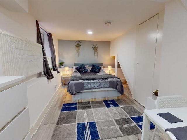 Flat for rent in Dollis Hill, Greater London