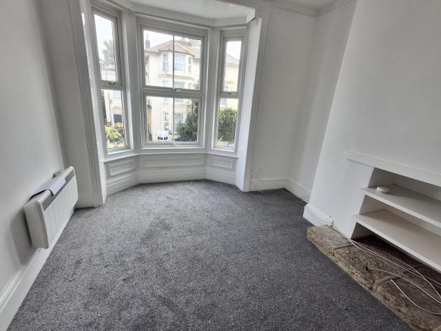 Apartment for rent in Weeks, Ryde