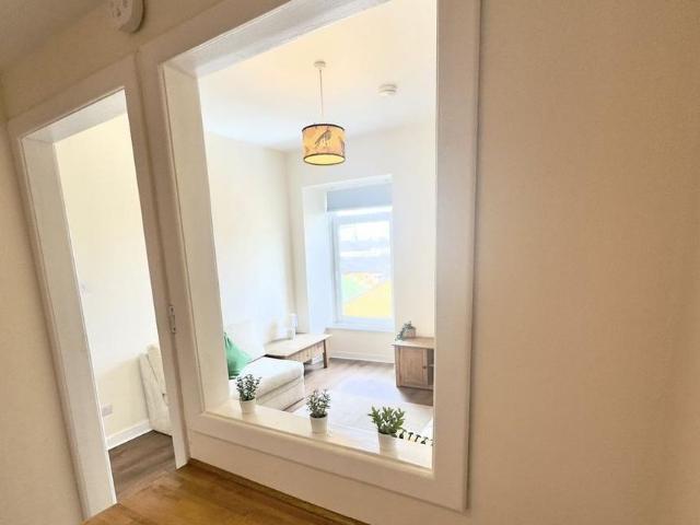 Apartment for rent in Woodside, Scotland
