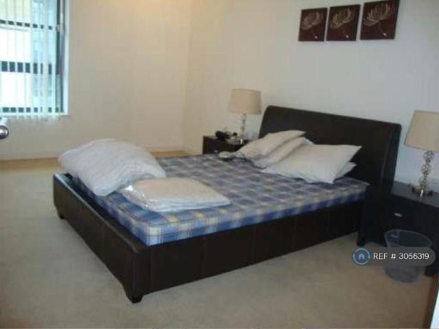 Apartment for rent in Ratcliffe, Greater London