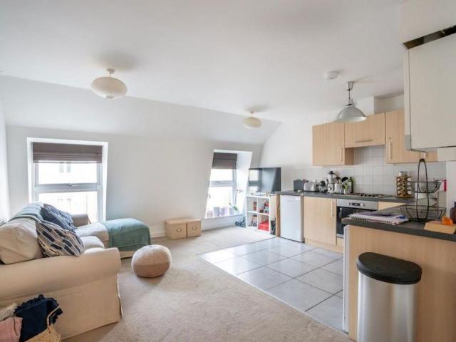 Apartment for rent in Chichester