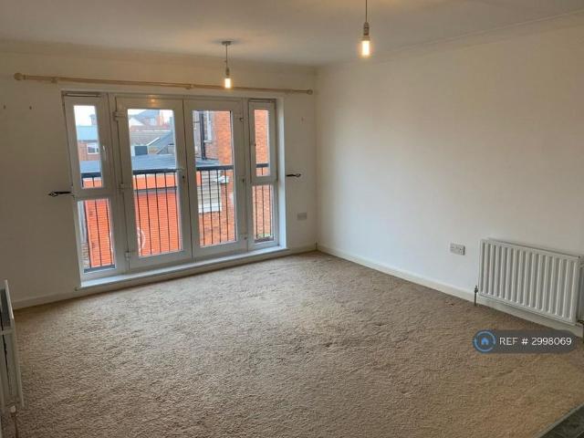 Apartment for rent in St James, Sandown Park