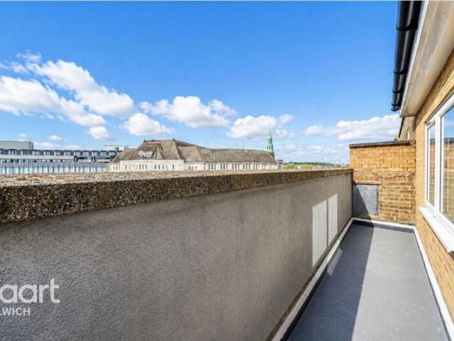 Apartment for rent in London Borough of Lewisham, Ladywell