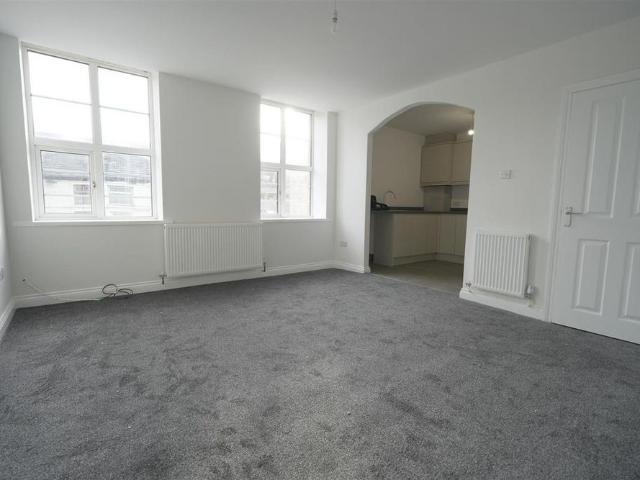 Apartment for rent in Willowfield, Sowerby Bridge