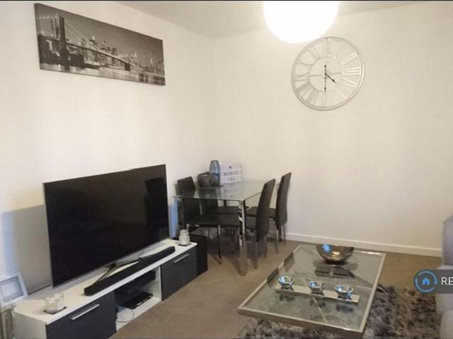 Apartment for rent in Withycombe, Budlake
