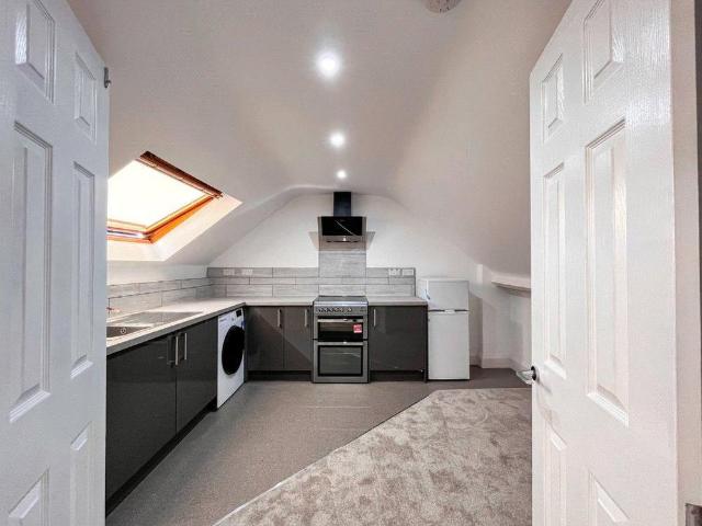 Apartment for rent in Woodthorpe, Elmfield