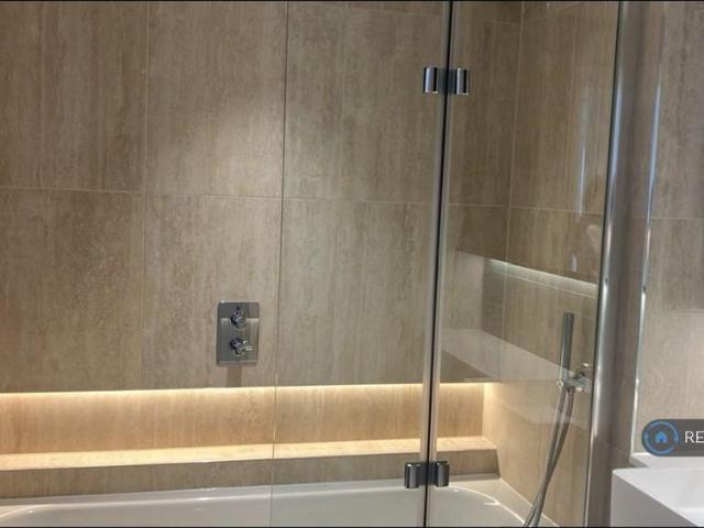 Apartment for rent in Kennington, Greater London