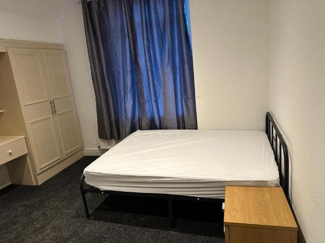 Flat for rent in Old Trafford, Trafford Park