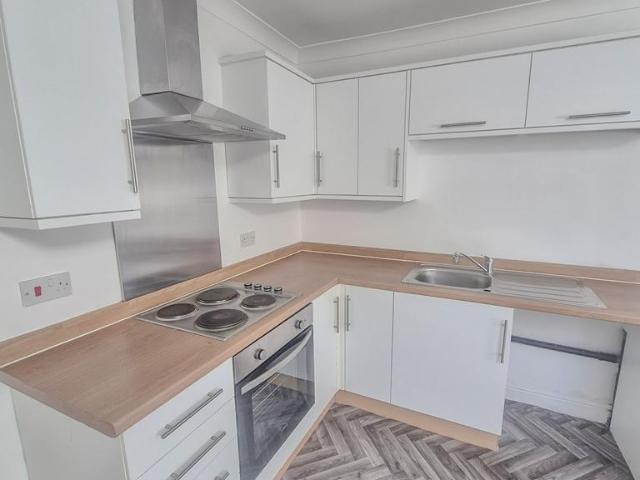 Flat for rent in Purston Jaglin, West Yorkshire