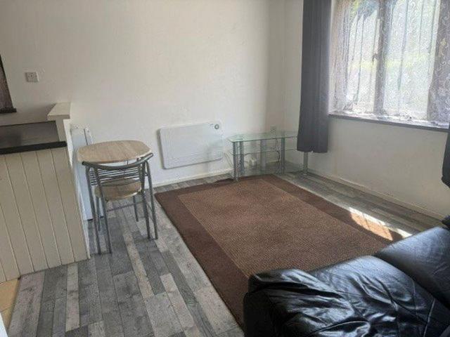 Apartment for rent in Ball Hill, West Midlands