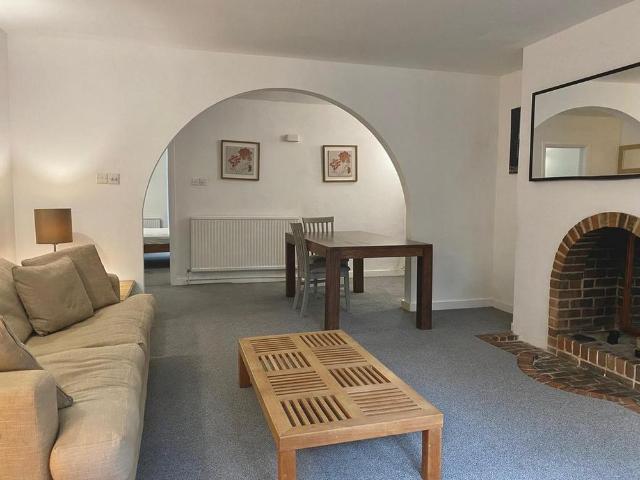 Apartment for rent in Charlotteville, Westborough