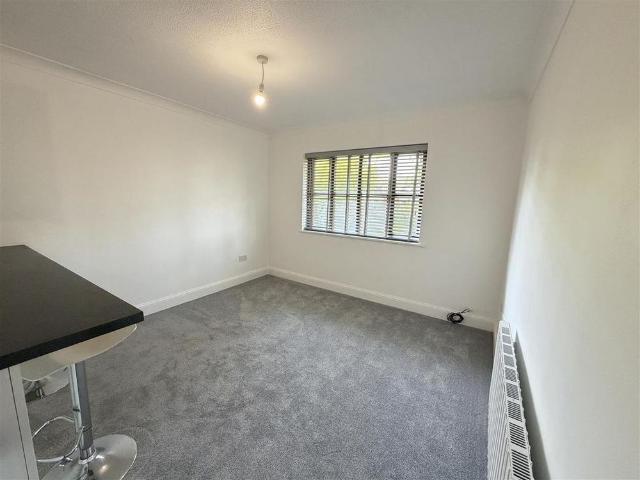 Apartment for rent in Highams Park, Greater London