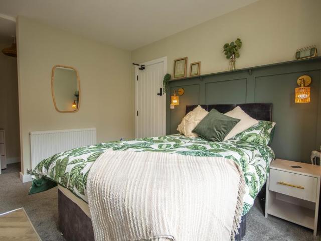 Flat for rent in Caldermill, East Midlands