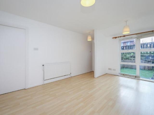 Apartment for rent in Telscombe, Iford