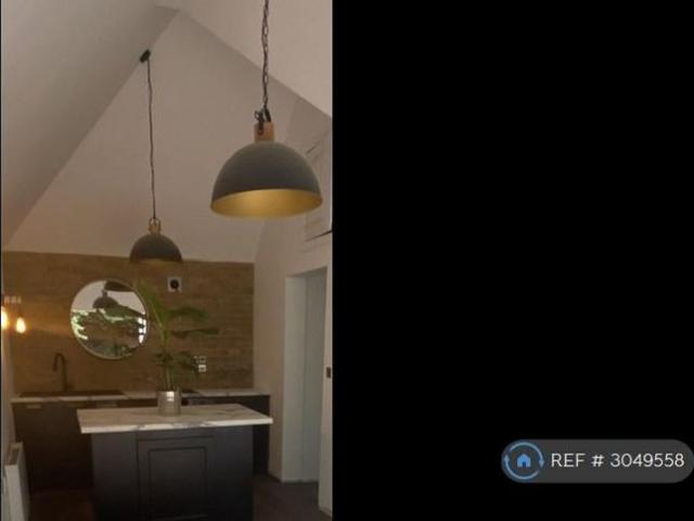 Apartment for rent in Alton Barnes, Essex