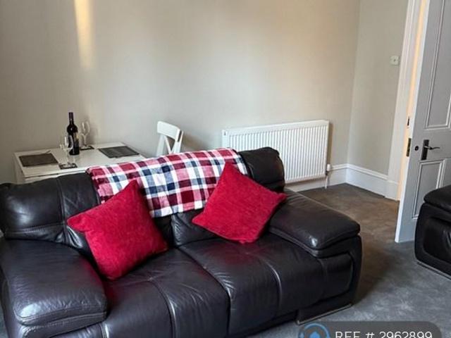Flat for rent in Ferryhill, Ballindoch