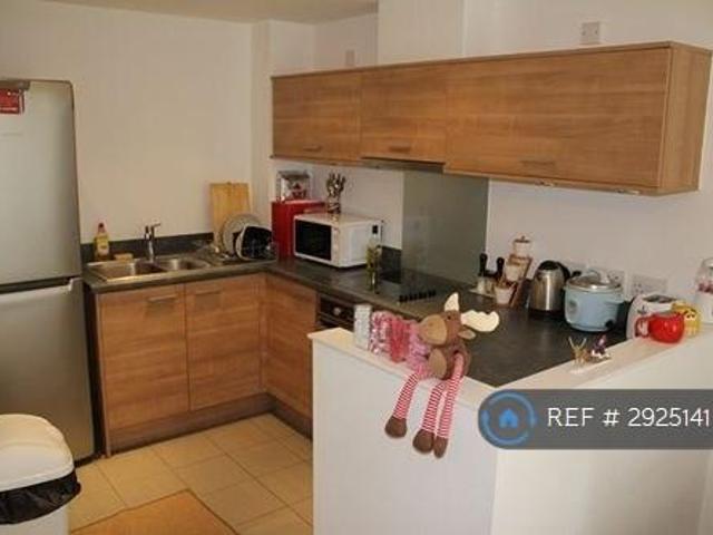 Flat for rent in Portsea, City Of Portsmouth