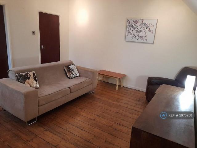 Flat for rent in Georgia, Greater Manchester