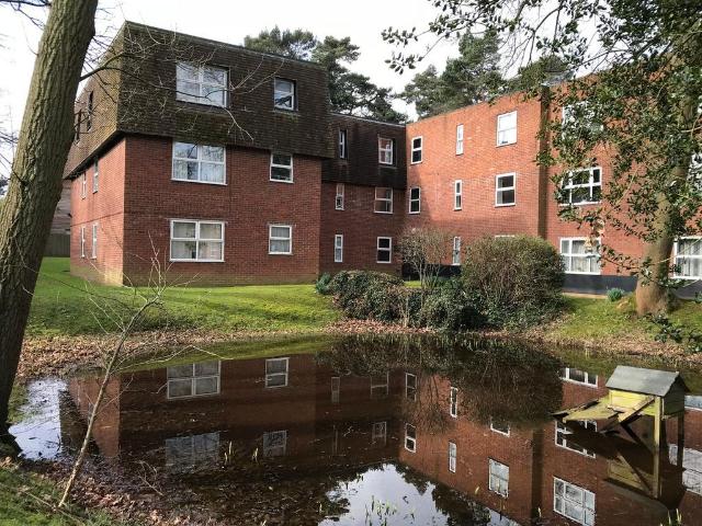 Flat for rent in Pouchen End, Hertfordshire