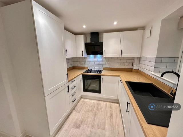 Flat for rent in Chard Town, Chard