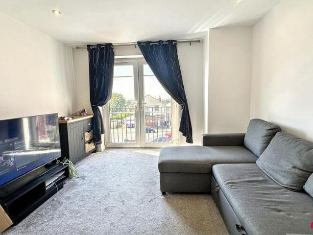 Apartment for rent in Ladyhill, Wales