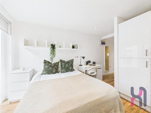 Flat for rent in Ropewalks, Calderstones
